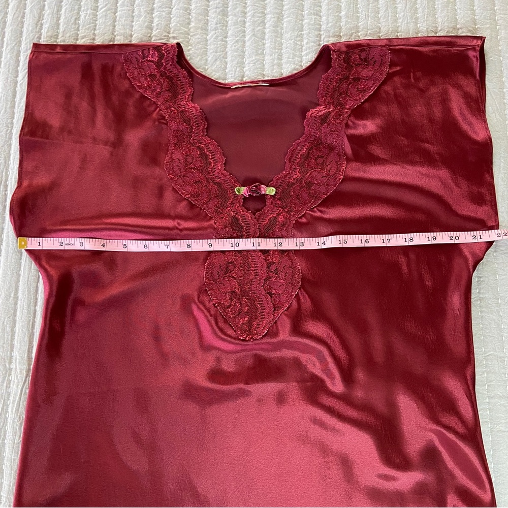 Vintage 80s Cranberry Satin Short Sleeve Nightgown - Size S - Picture 6 of 12